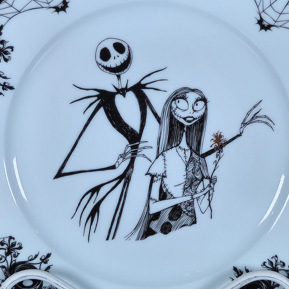 4 platos de cena Disney Pesadilla antes de Navidad Jack & Sally 10,5 pulgadas Halloween Foto 3 de 4