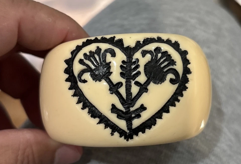 Brazalete corazón Jessica Kagan Cushman Foto 2 de 4