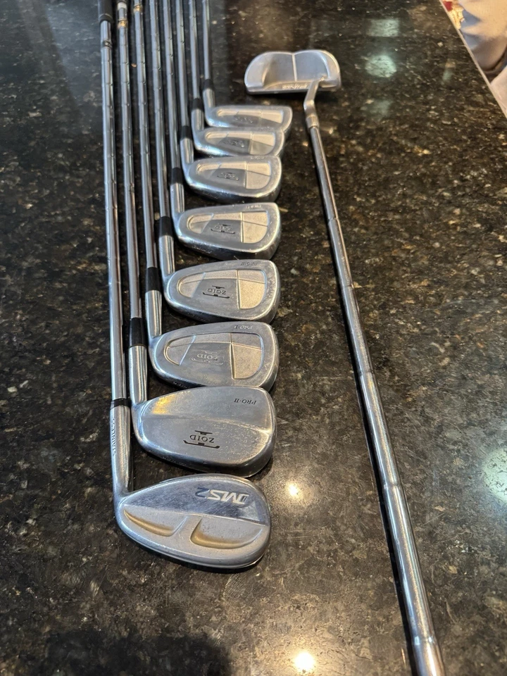 Juego completo de golf: driver, maderas, hierros, cuña, putter, bolsa, etc. Foto 4 de 4