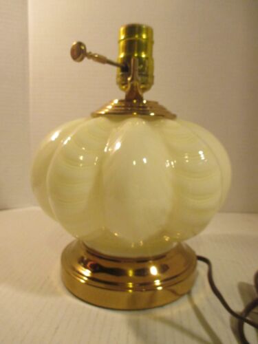 Fenton Glass WHITE SWIRL Lamp Base ONLY - Picture 4 of 11