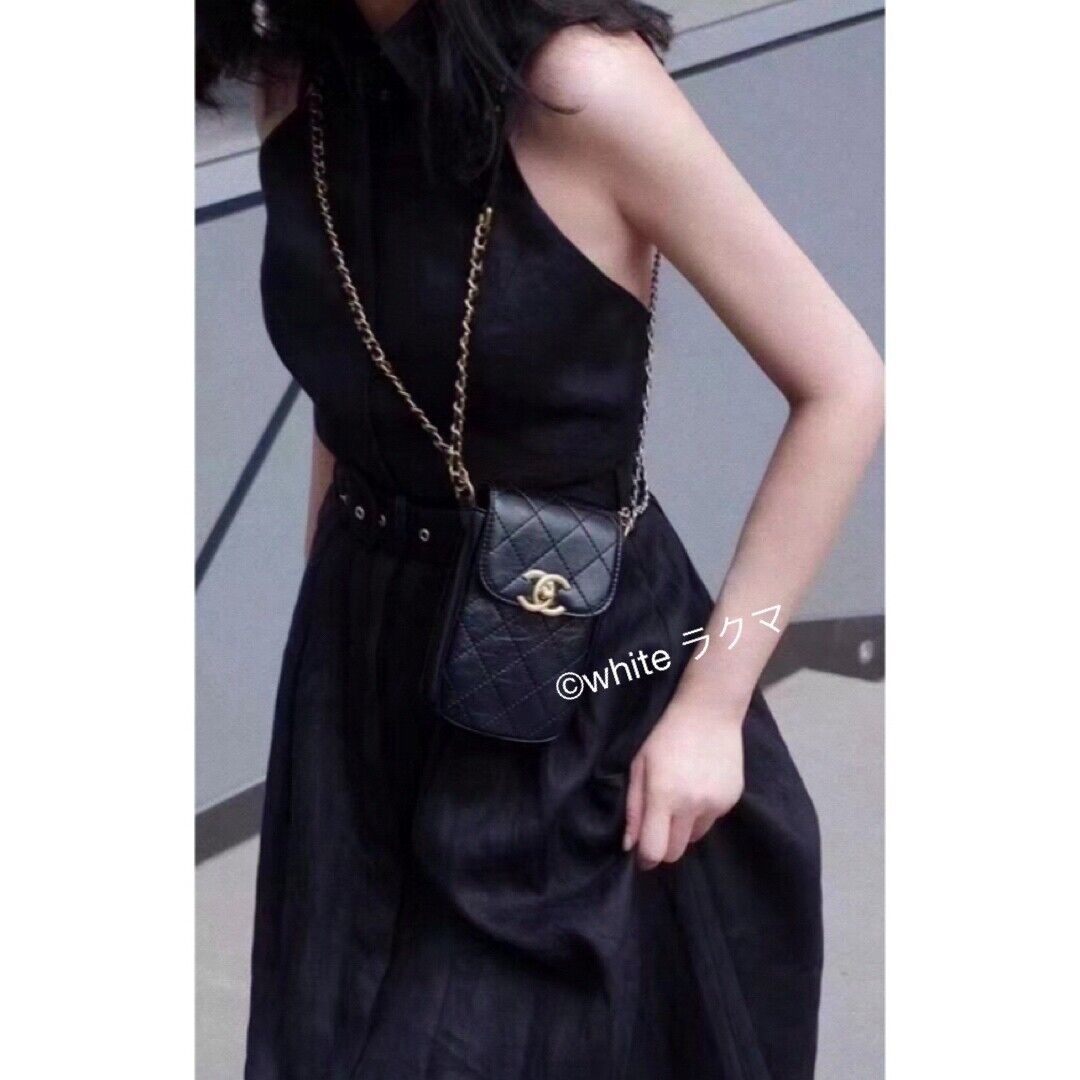 CHANEL BEAUTY Novelty Smartphone Pouch Shoulder Coin Case CHANEL BEAUTY Novelty Smartphone Pouch Shoulder Coin Case