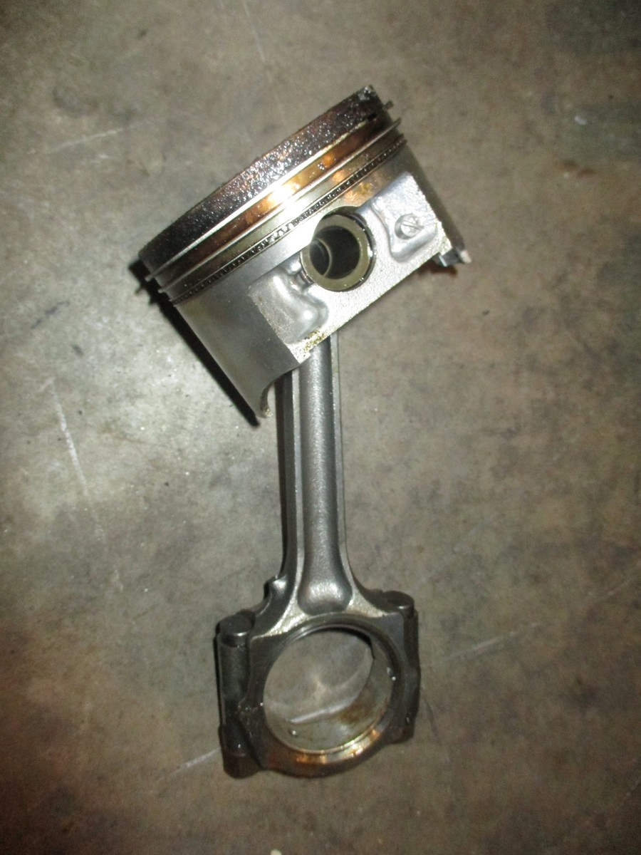 Suzuki DF115 115hp outboard piston and rod (12111-90J01) | eBay