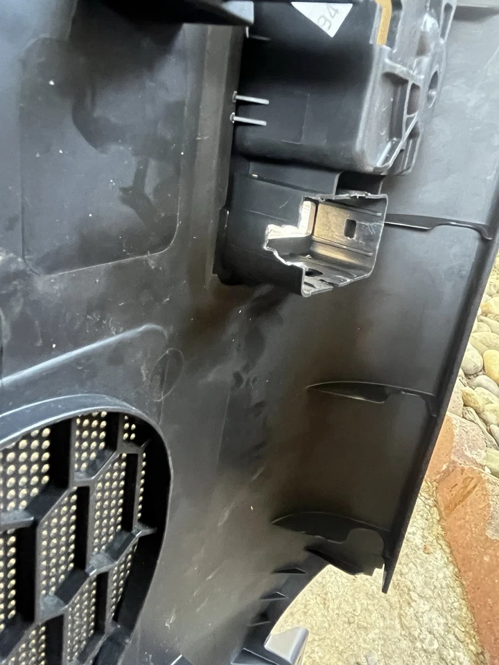 2005-2009 OEM Ford Mustang Black Door Panels Front Left and Right W5246 - Image 4 of 4