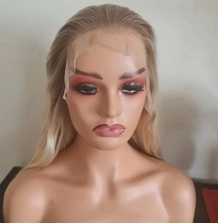 Peluca de cabello humano frontal de encaje 13x4 onda rubia platino ombre de 18 pulgadas para fiesta diaria Foto 3 de 4