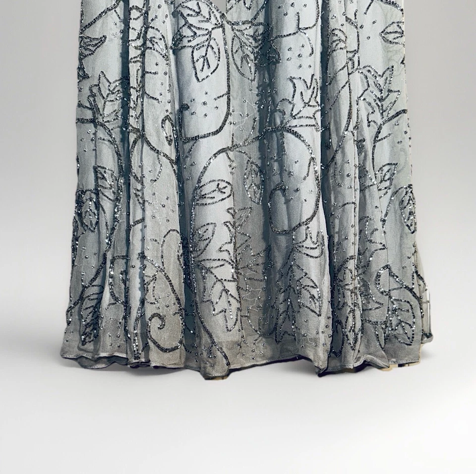 Vintage Cache 100% Silk XS Beaded Gown. Silver. Mermaid Cut. Prom, Formal. - Image 3 of 4