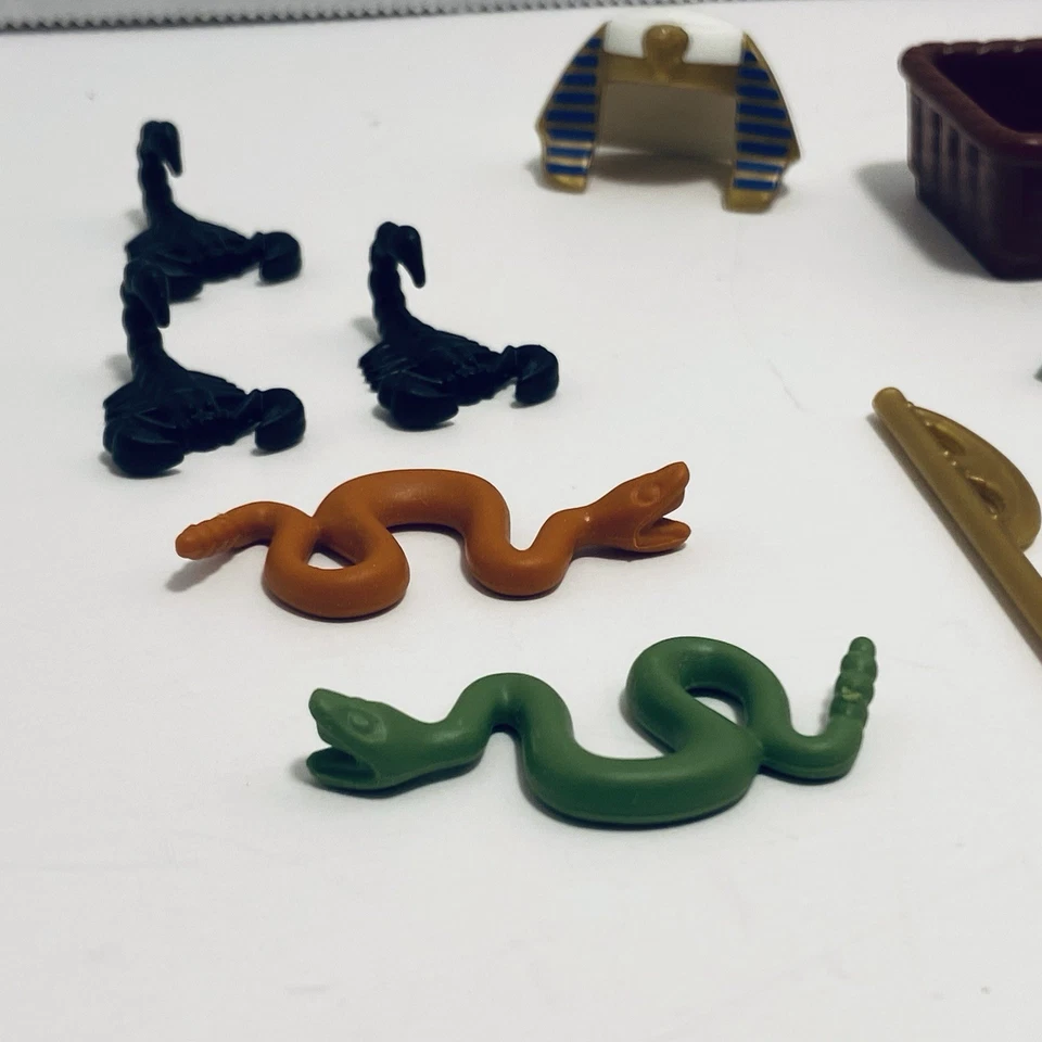 Playmobil Geobra Ancient Egyptian Gold Treasure Toy Pieces Lot Scorpions Snakes - Image 2 of 4