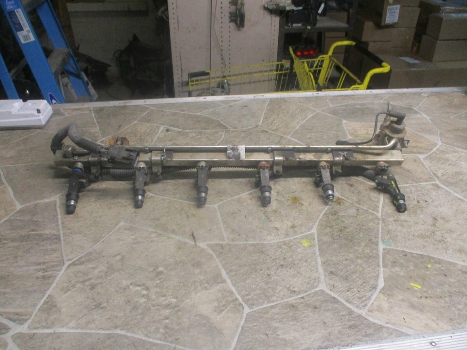 Trailblazer Buick Rainier Envoy 2002-2004 4,2 L inyección de combustible 6 inyectores de riel Foto 3 de 4