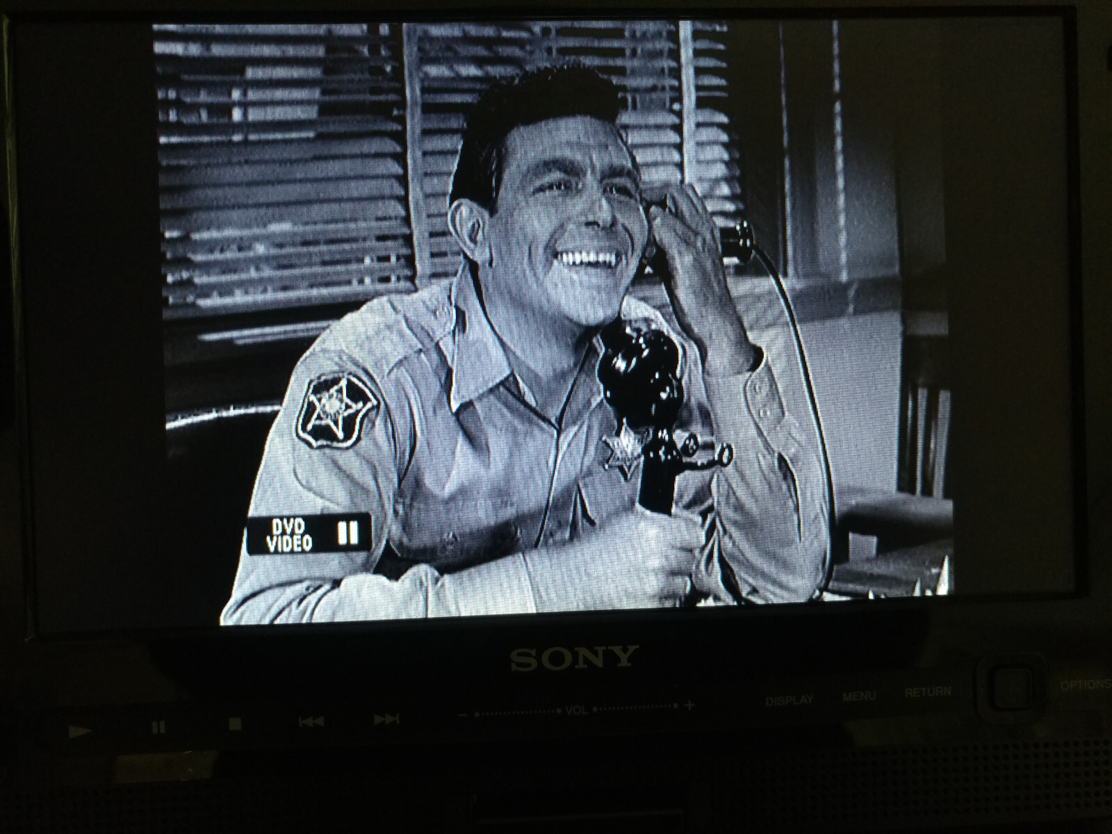 Sony DVPFX930 Portable DVD Player 180 Degree 9" Rotating Screen w/Case