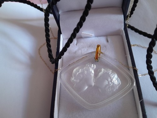 LALIQUE PENDANT -THE KISS -CRYSTAL PENDANT FOR PEOPLE IN LOVE - VERY RARE - Picture 9 of 11