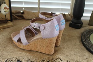 lilac metallic heels