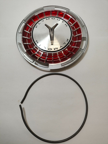 1964 Plymouth Fury Belvedere Savoy Wheel Cover Medallion 2525066 NOS