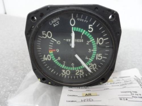 Aerosonic Corp. P/N 3883009-505 Cabin Altimeter Differential Pressure Indicator - Picture 2 of 5