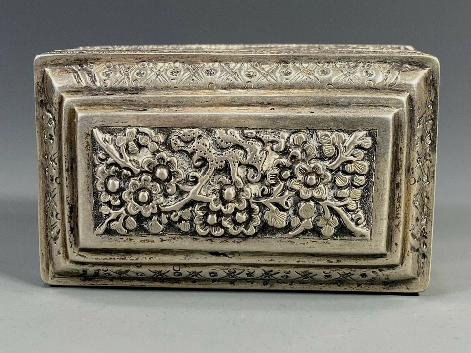 Fino Khmer Camboya Camboya Plata Repousse Ataúd Forma Betel Caja  Foto 3 de 4