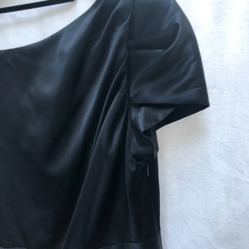 Vestido drapeado asimétrico de seda negro talla 4 2Brych para mujer Foto 4 de 4