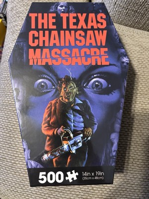 The Texas Chainsaw Massacre Coffin Box 500 Piece Jigsaw Puzzle NEW