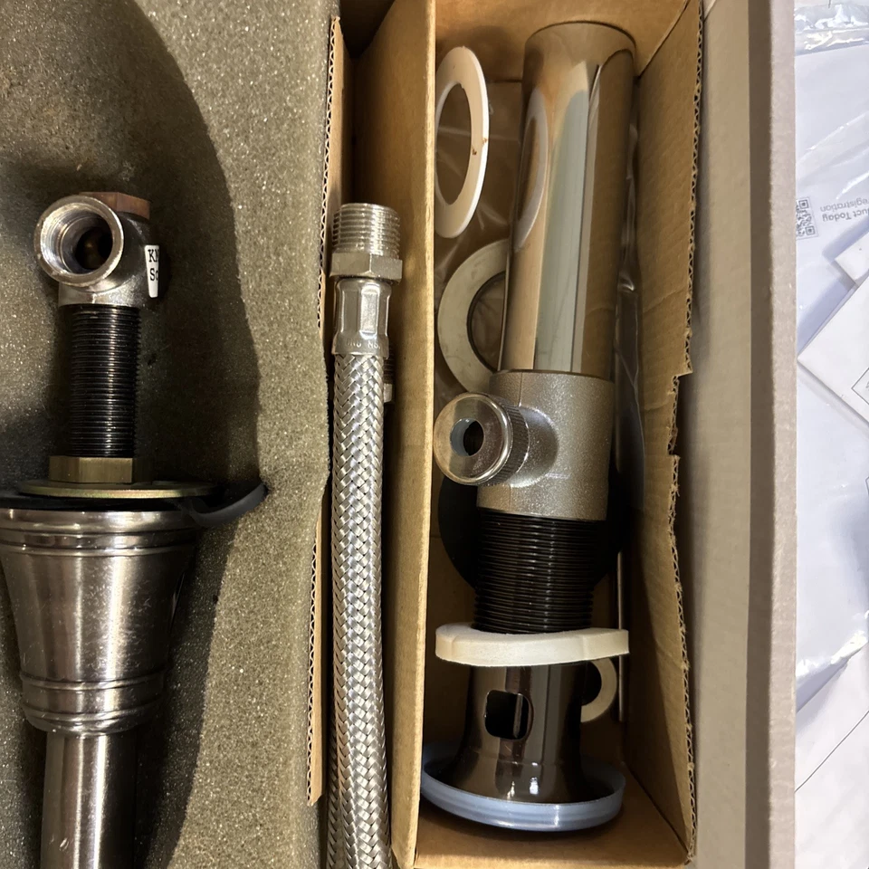 NUEVO/NUEVO CON ETIQUETAS JADO Hatteras 842/813/444 Juego de Grifos de Níquel Amplios de Caño Alto - NUEVO Foto 4 de 4