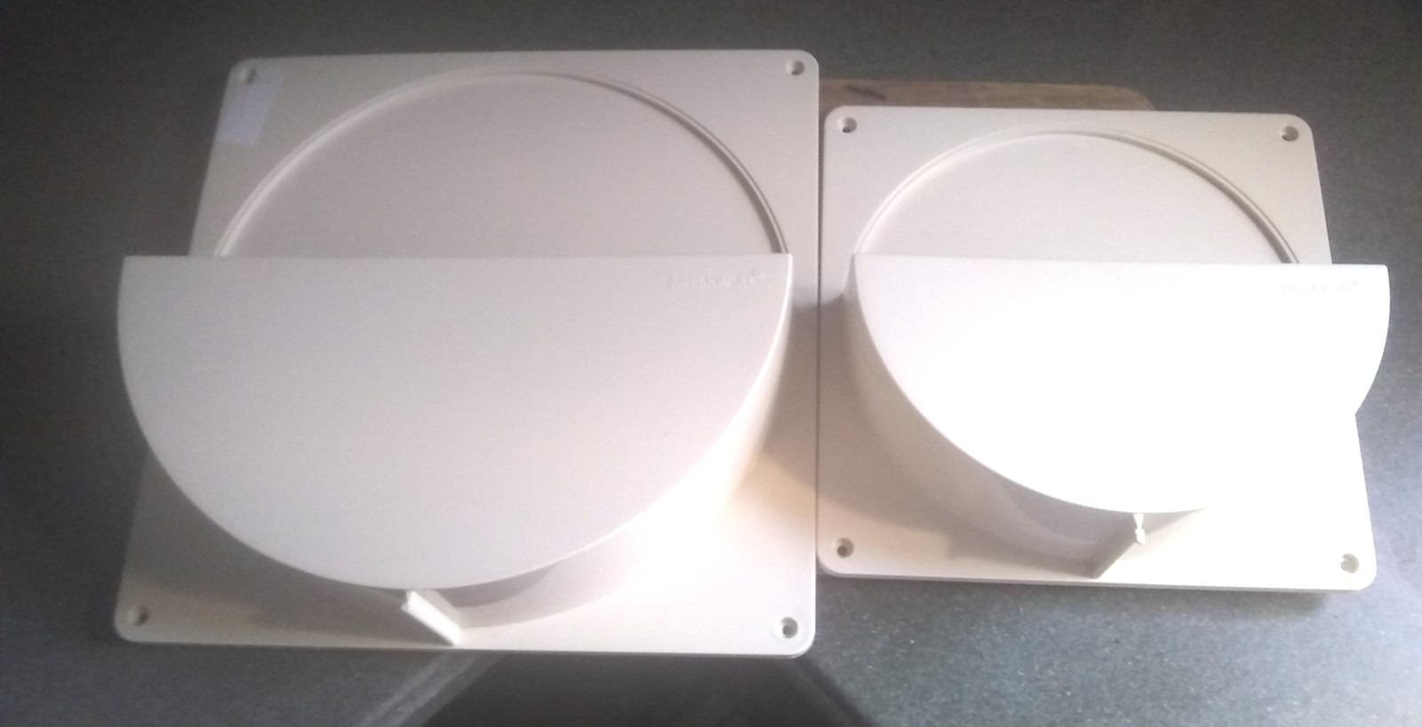 Vintage Tupperwear Lid/Paper plate Holders Large& Small lot of 2