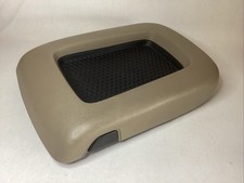 2003-2007 Chevy Silverado Tahoe Yukon Suburban Center Console Lid Beige Oem 2003-2007 Chevy Silverado Tahoe Yukon Suburban Center Console Lid Beige Oem