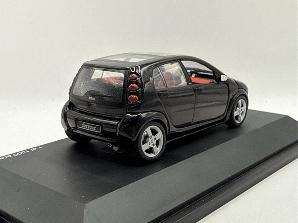 Smart Forfour Jack Black 1/43 Schuco - Photo 2/3