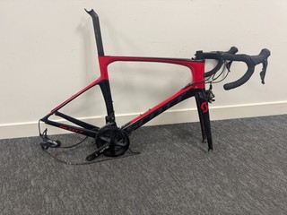 Scott Foil 30 Rim Brake Road Bike Frameset 105 chainset brakes shifters
