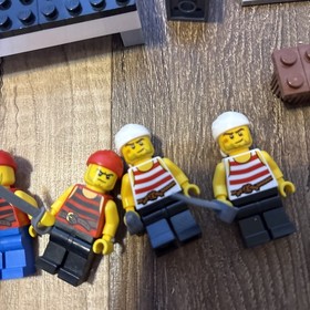 LEGO Pirates: Replacement Pieces Figures For Pirates Chess Set (40158)