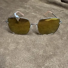 Women’s Large Frame  Sunglasses Privé Revaux Tinted Lenses Polarized