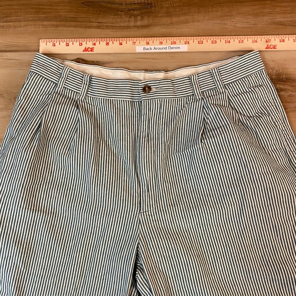 Pantalones Cortos Turnbury Para Hombres 36 Golf Plisados Bengala Rayas Frontales Mezcla de Algodón Puños Foto 2 de 4