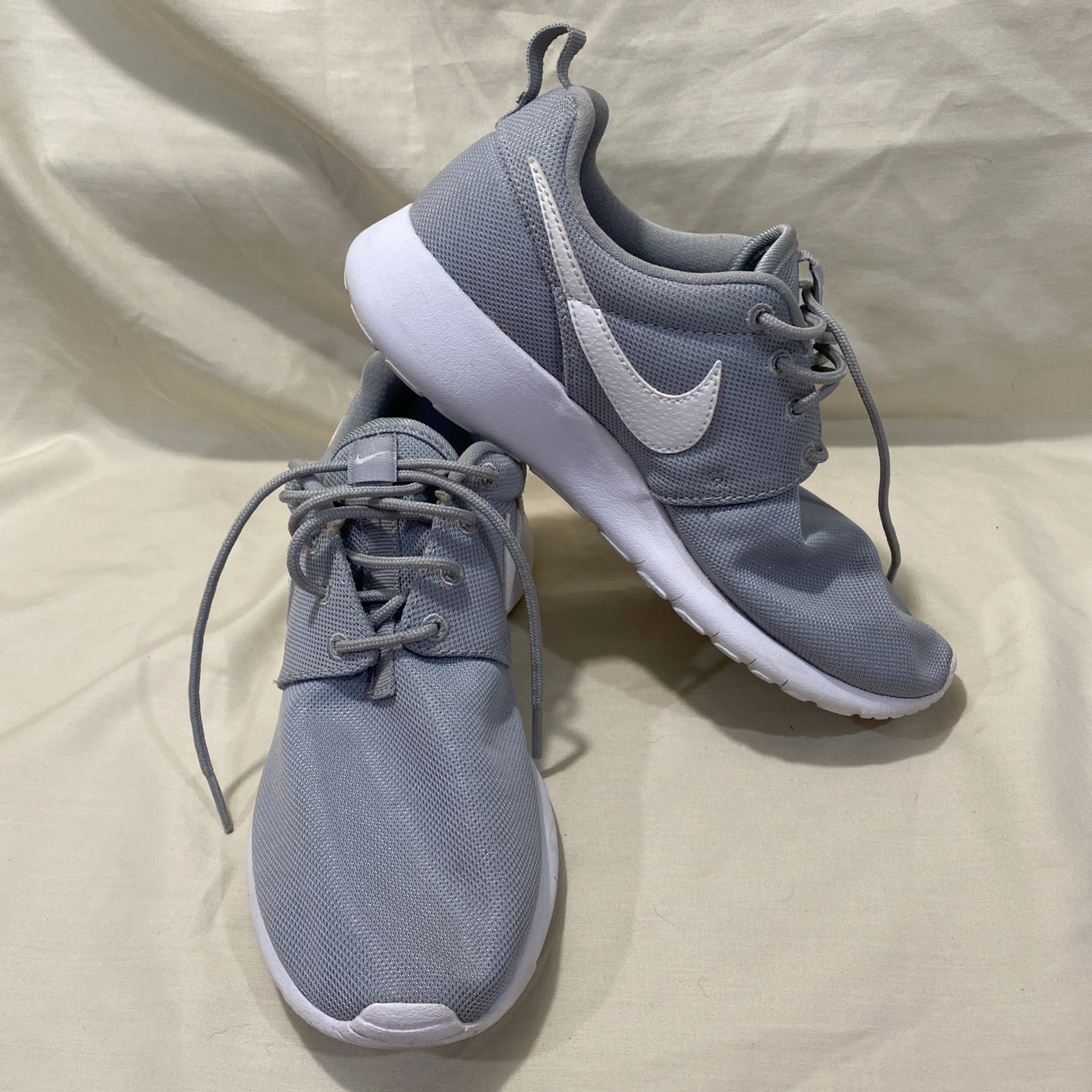 Nike Ragazze Giovani Roshe One Big Kids 4.5Y Lupo Grigio Bianco Indossate Molto Delicatamente
