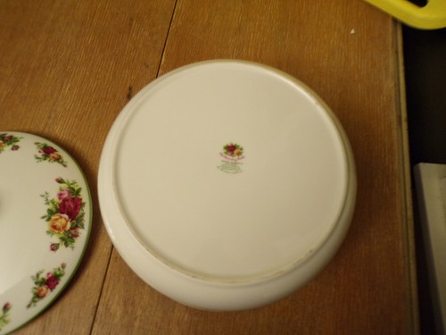 Choice Royal Albert Old Country Roses/Holiday/Oriental Casserole Baking Dishes - Picture 19 of 42