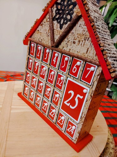 Wooden Log Cabin Advent Calendar 14" Vintage Heavy reusable Keepsake - Picture 2 of 14