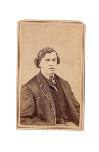 G. Schneider CDV foto retrato de hombre - Chicago / EE. UU. década 1870 - Imagen 1 de 2