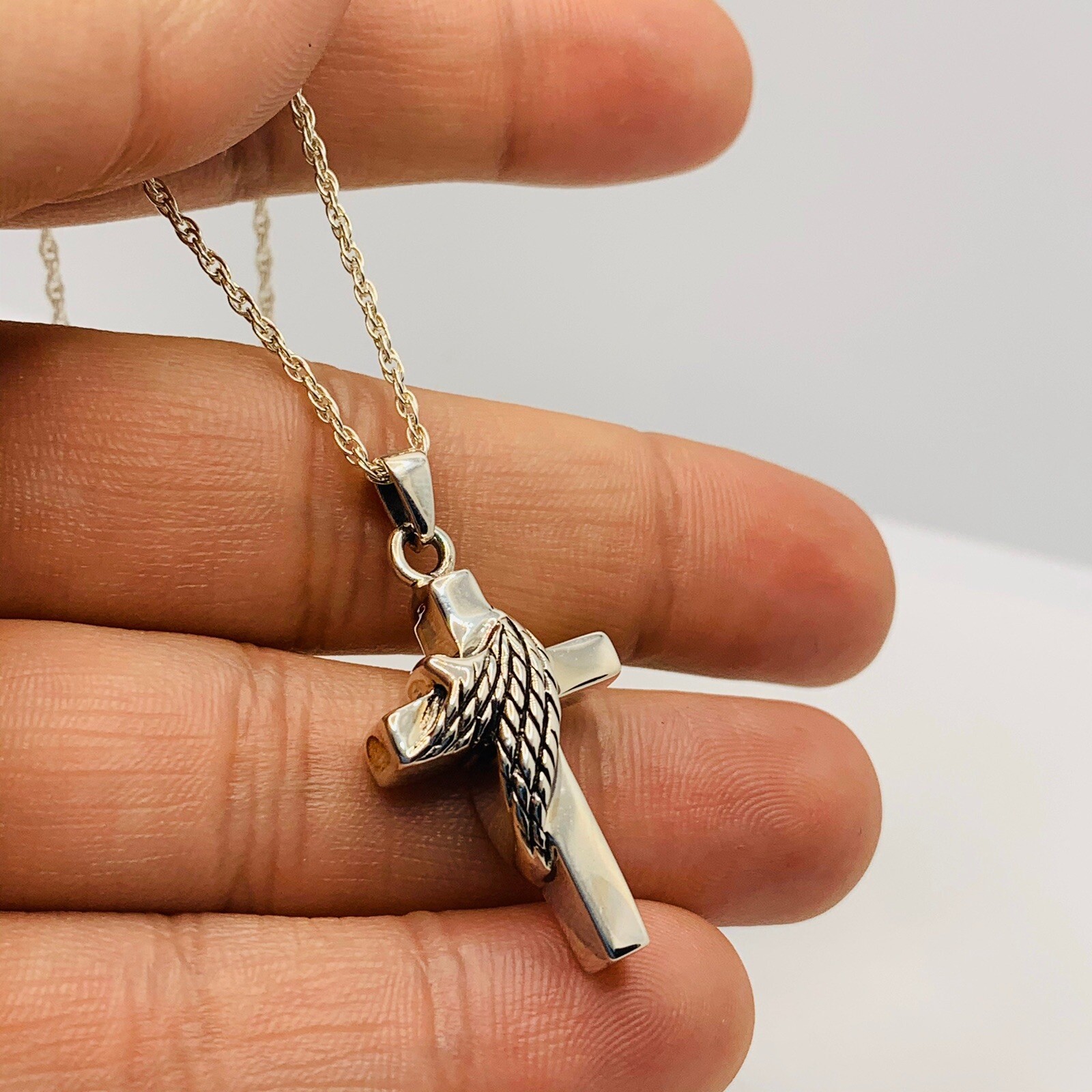 Cremation Memorial Necklace Cross Pendant for Ashes Keepsake Jewelry-image