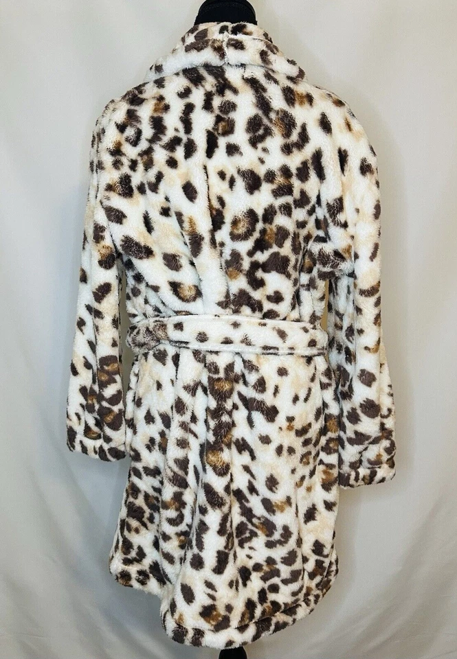 Acogedora bata de felpa con cinturón estampado animal Aerie para mujer XS/S NUEVA CON ETIQUETAS Foto 4 de 4