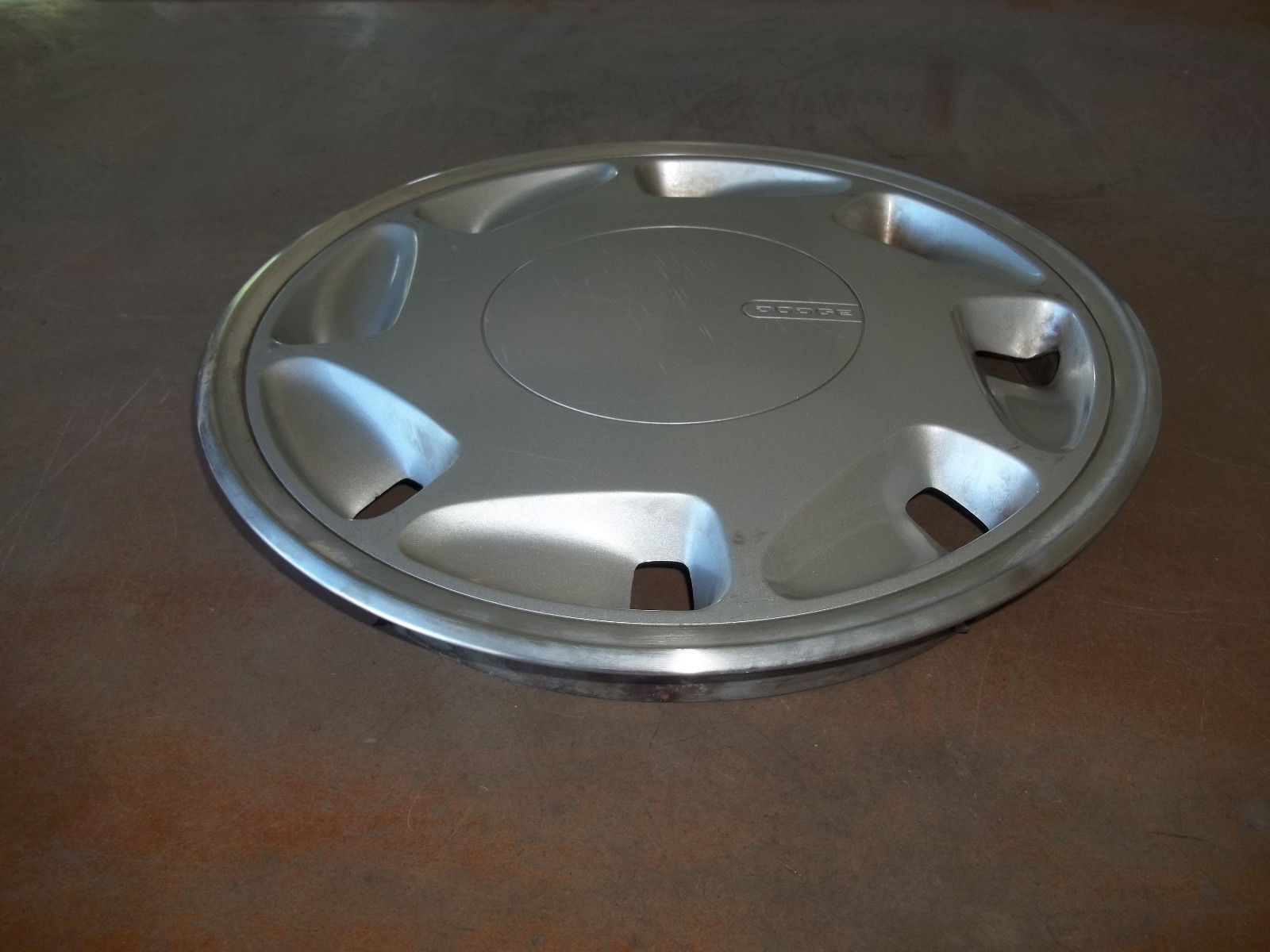 Daytona Lancer Monaco Shadow Spirit 8992 Hubcap Rim Wheel Cover Hub