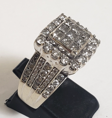 GORGEOUS 10K WHITE GOLD 2.5 CT TW DIAMOND HALO MULTI ROW ENGAGEMENT RING SIZE 7 - Picture 2 of 11