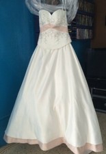 Ivory wedding dress size 6