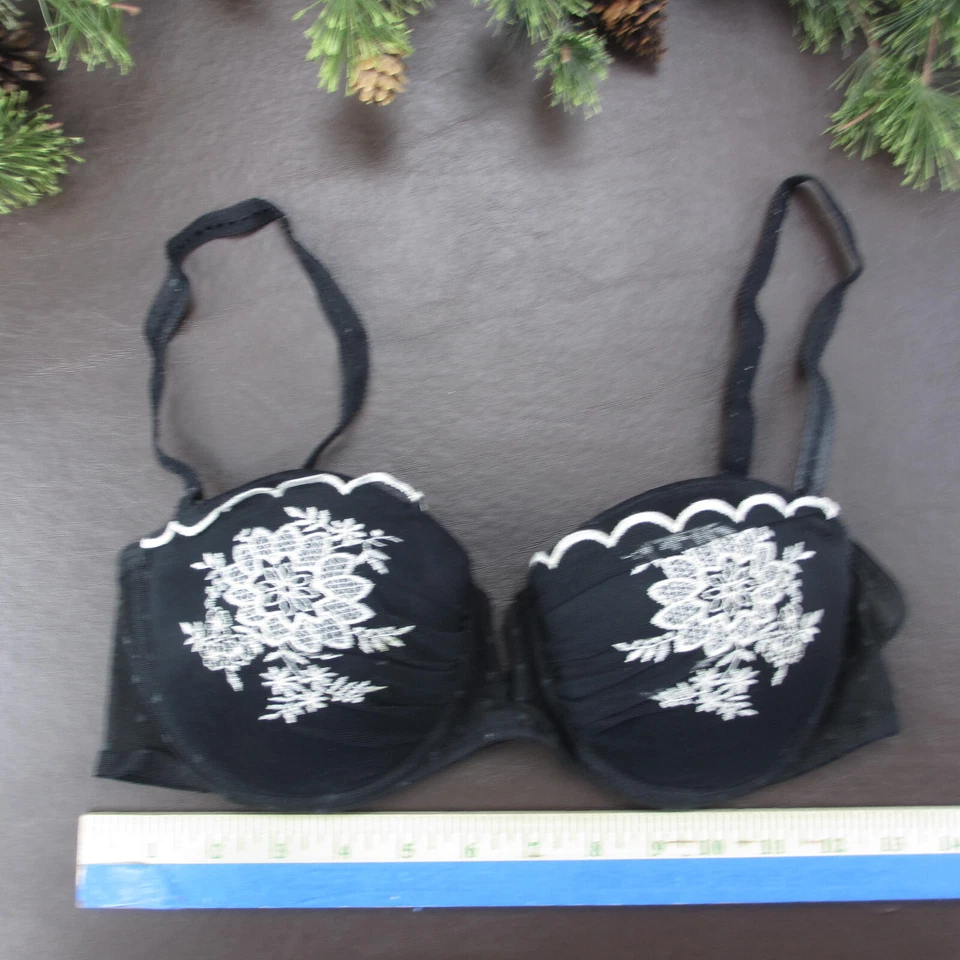 Sujetador Gilligan & O'Malley 36B Negro Encaje Acolchado Con Aros Cierre Ajustable Espalda Foto 2 de 4