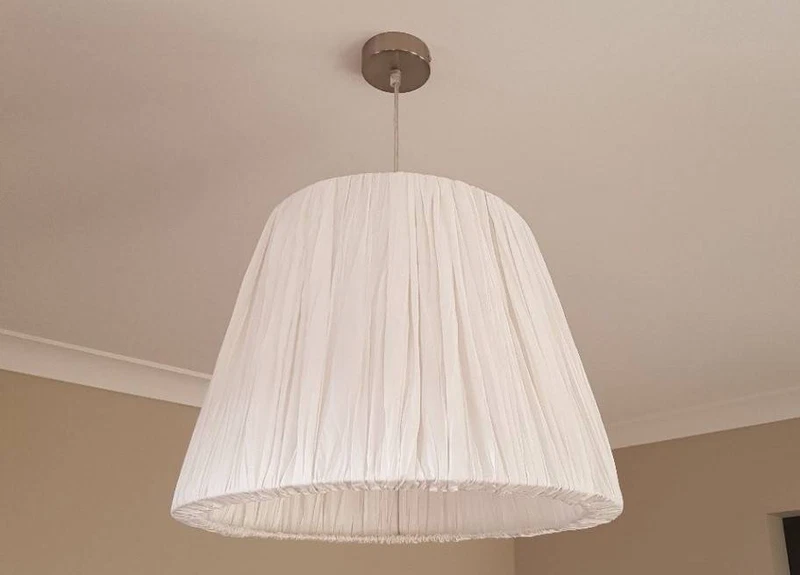 3 X White Pleated Provincial Ceiling Pendant Light 35each 3 X White Pleated Provincial Ceiling Pendant Light 35each
