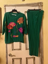 100% Silk Size M First Impression green fish applique tunic Used