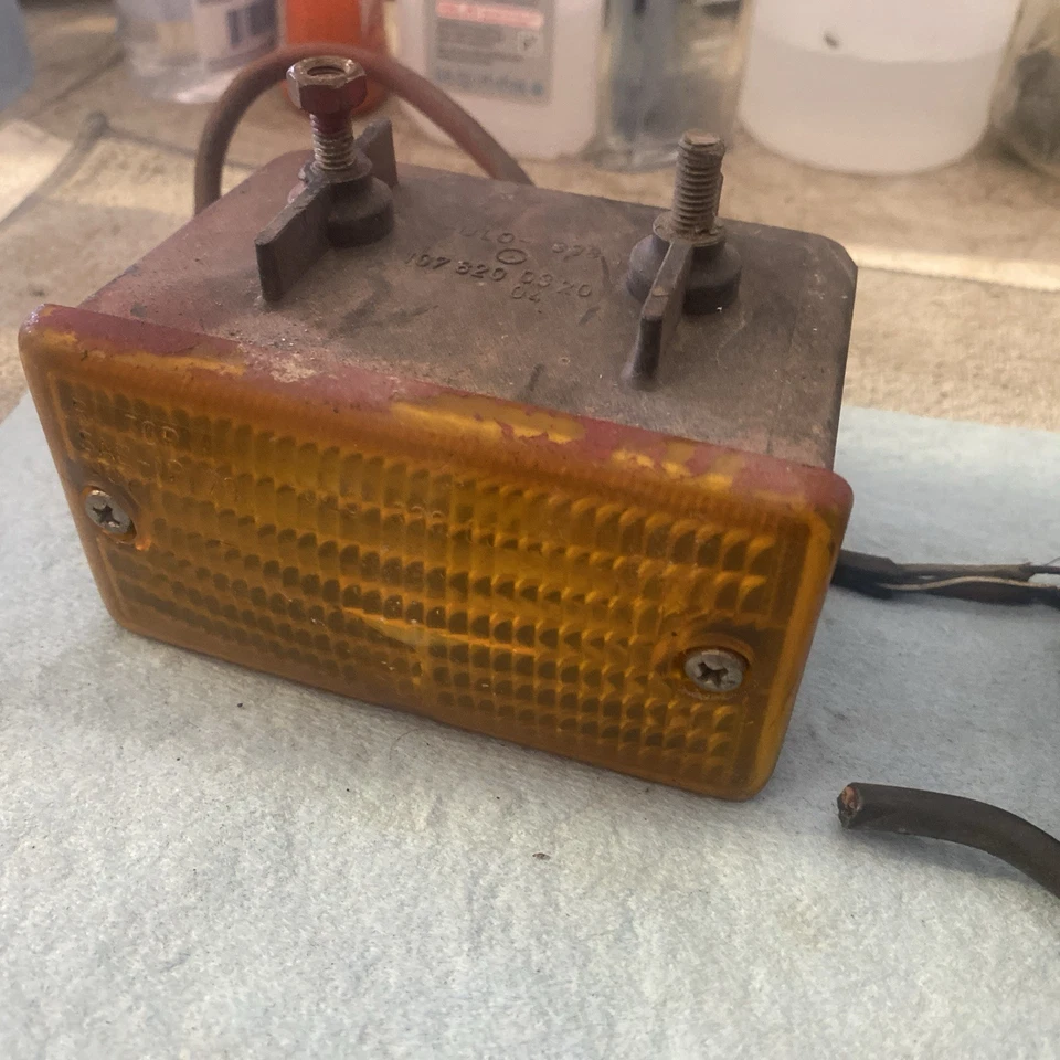 Señal de giro Mercedes Benz R107 C107 1078200320 1078200420 (par) original OEM Foto 3 de 4