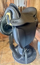 Black Forest Treeless Saddle  Aspen 17  Leather