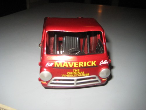 LITTLE RED WAGON BILL MAVERICK GOLDEN JOHNNY LIGHTNING 1/24 CAST DODGE TRUCK - Picture 4 of 17