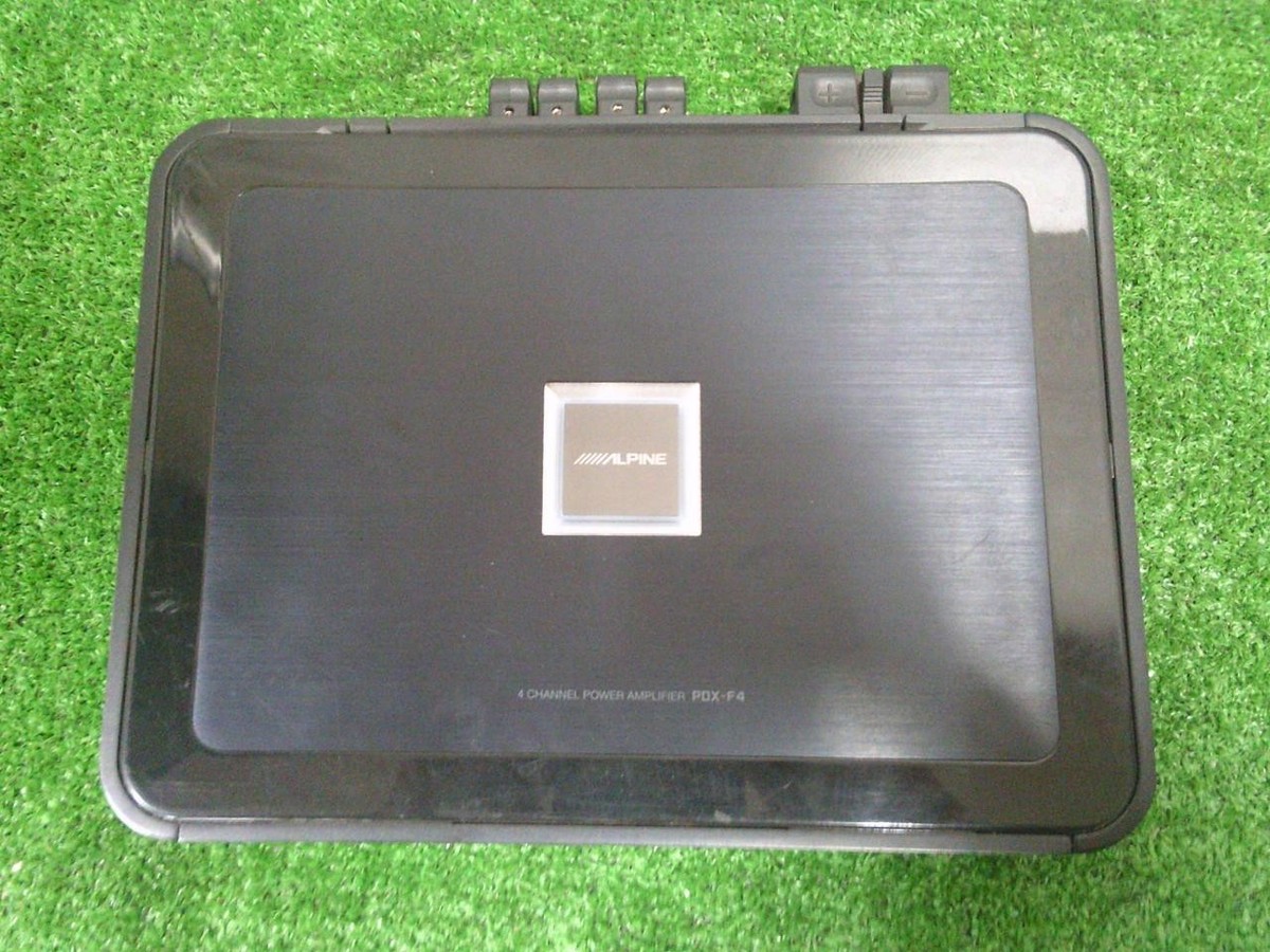 ALPINE PDX-F4 4チャンネルパワーアンプ Alpine PDX-F4 4-channel car amplifier — 100 watts RMS x 4 at