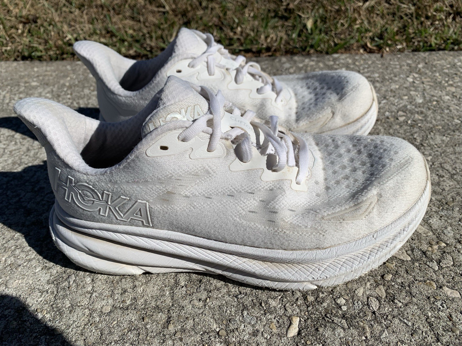 Size 7.5 B - Hoka One One Clifton 9 Triple White Women’s Running Shoes thumbnail 2