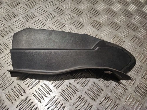 Rear light trim