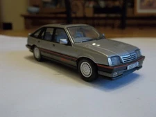 Vanguards VA09809 - Vauxhall Cavalier SRi 130 - 1/43 Scale - Mint