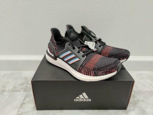 ultraboost 19 core black glow blue