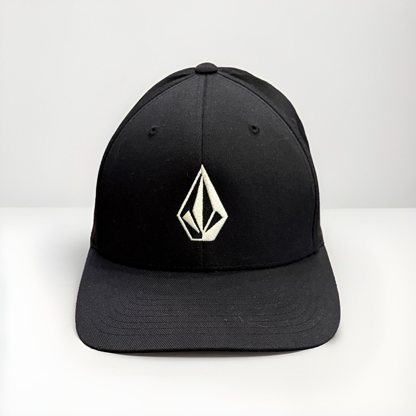 Volcom Mens Black Flexfit Stretched Fitted Hat Baseball Cap Size L/XL $40