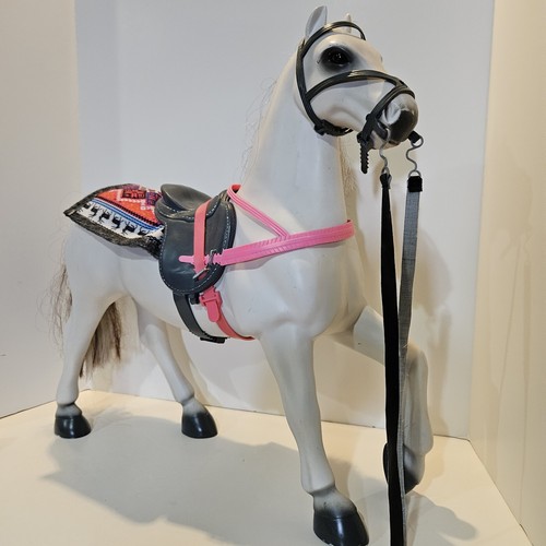 Our Generation Battat 20” Bélgica Draft caballo blanco con melena gris 20 1/2” de alto - Imagen 5 de 22