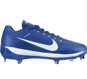 nike baseball cleat